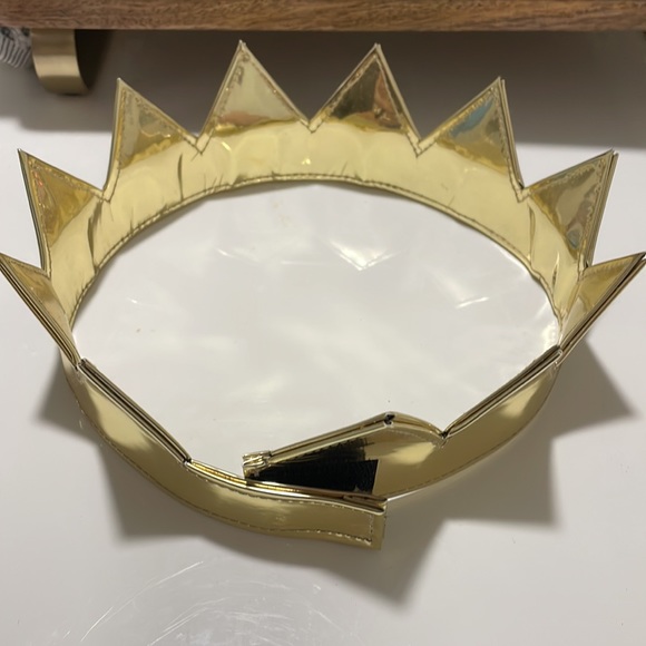Gold Crown Adjustable (Velcro Closure) - Picture 4 of 11